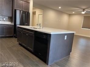 1546 Bryce Canyon St - Photo 4 of 23