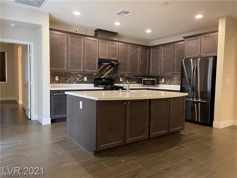1546 Bryce Canyon St - Photo 5 of 23