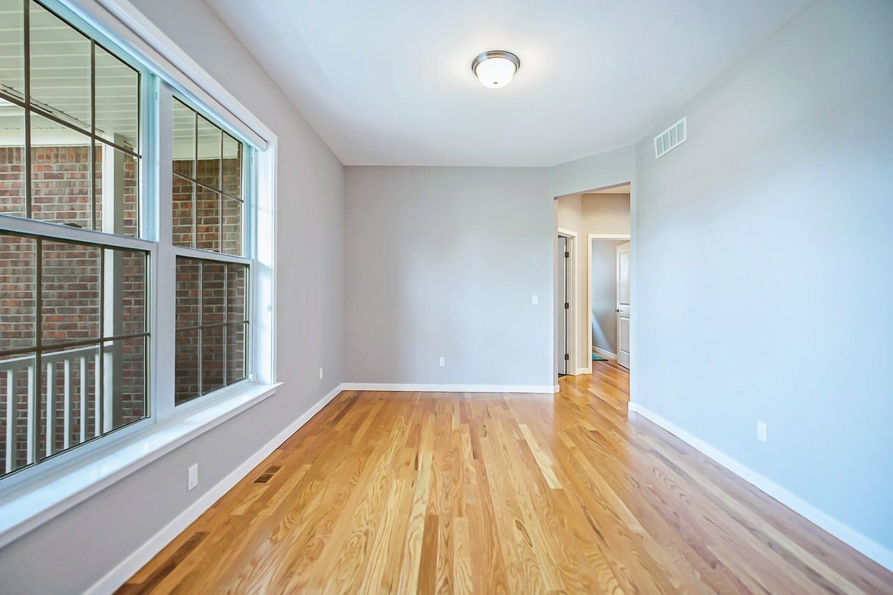 348 Sedgewood Ln - Photo 6 of 49