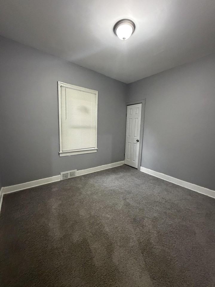 15574 Wabash St - Photo 7 of 9