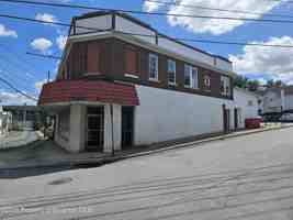 featured image of 61 Fallbrook St #4