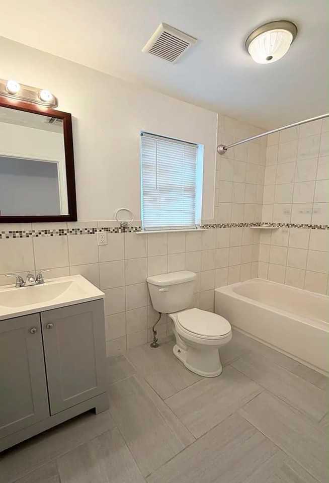 20 Vanderpool St #2 - Photo 6 of 10