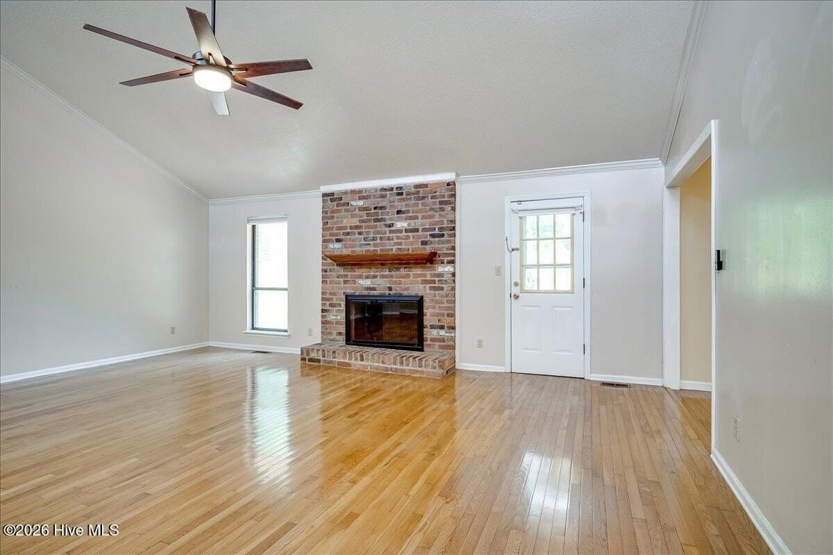6 Foxhil Dr - Photo 2 of 27