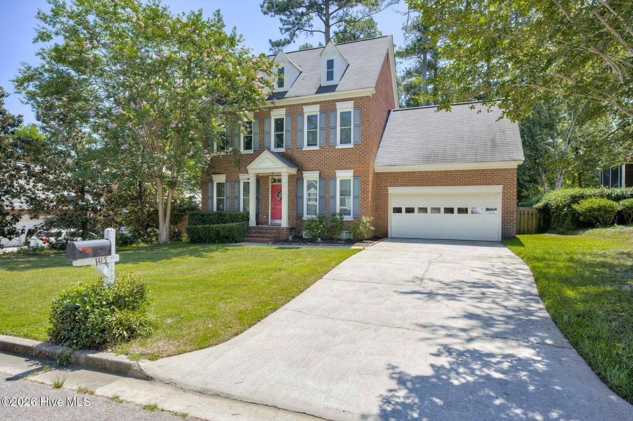 1415 Andover Ct - Photo 3 of 47