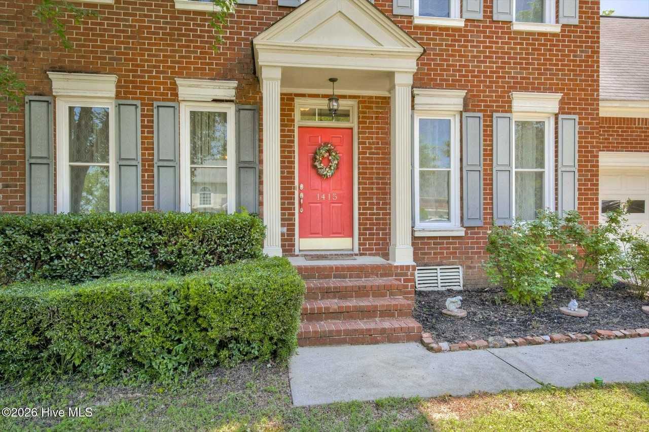 1415 Andover Ct - Photo 4 of 47