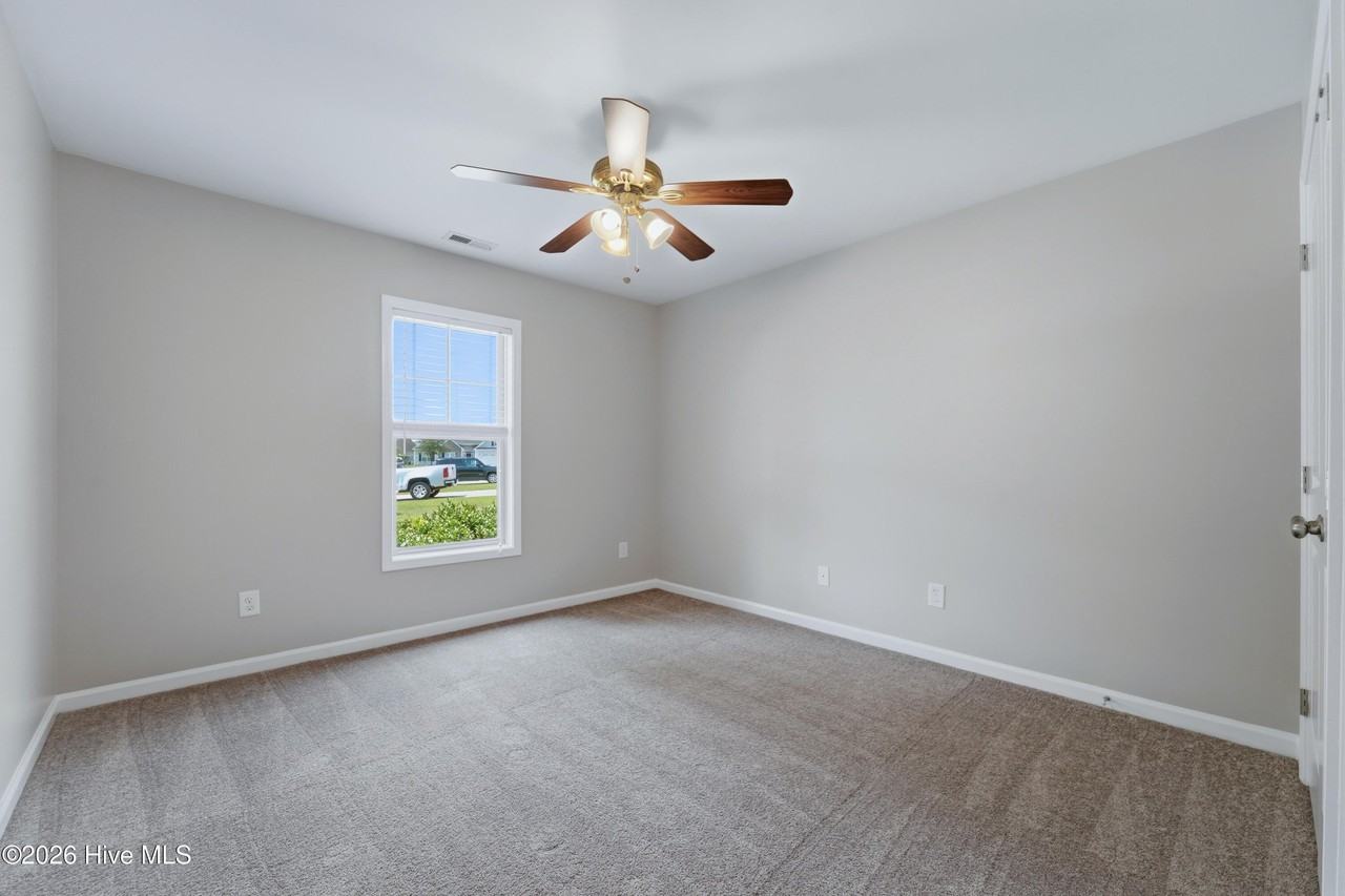 205 Mariposa Ct - Photo 7 of 25