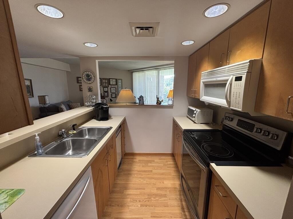 1012 Guadalupe St - Photo 6 of 19