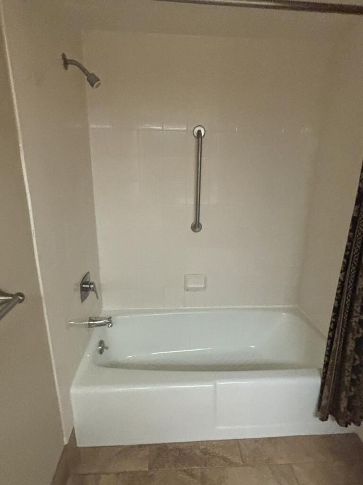 1012 Guadalupe St - Photo 6 of 20