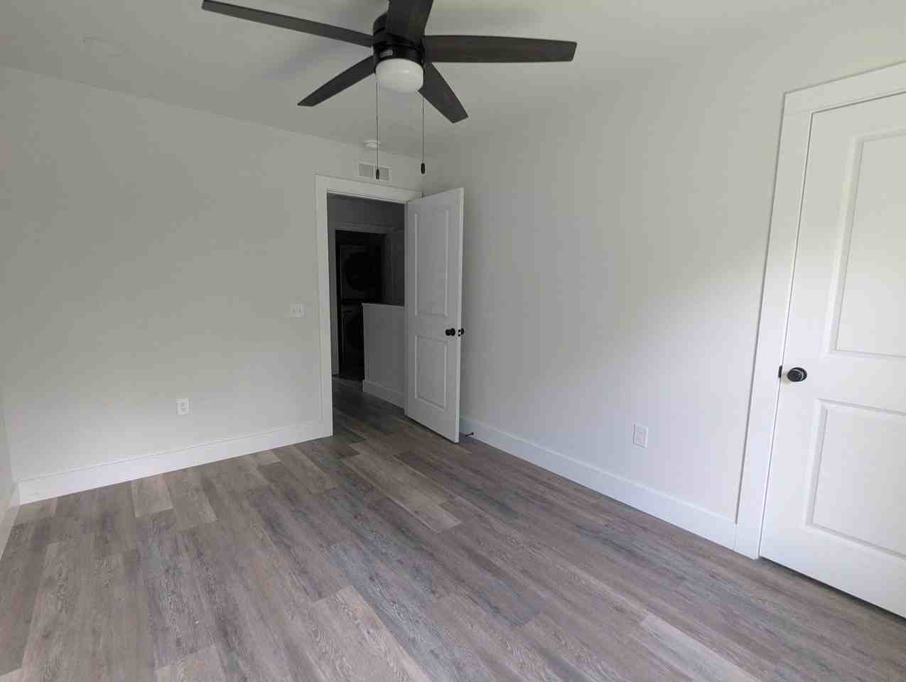 339 N 3rd St #A - Photo 5 of 5