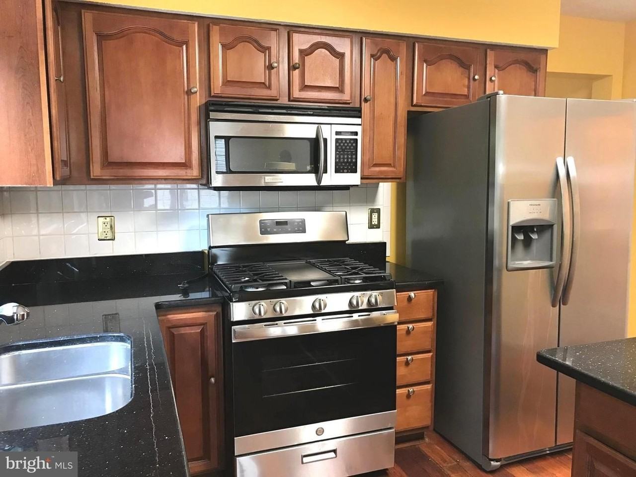 905 Rosey Bill Dr - Photo 2 of 32