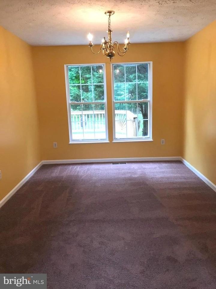 905 Rosey Bill Dr - Photo 7 of 32