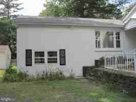 featured image of 2215 Bustard Rd