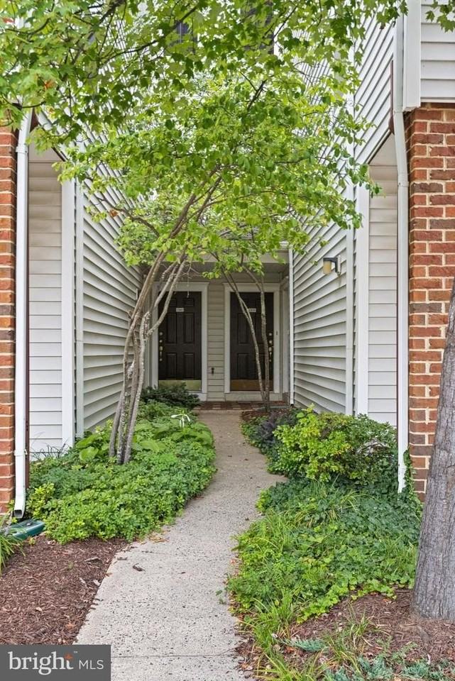 13142 Marcey Creek Rd - Photo 2 of 32