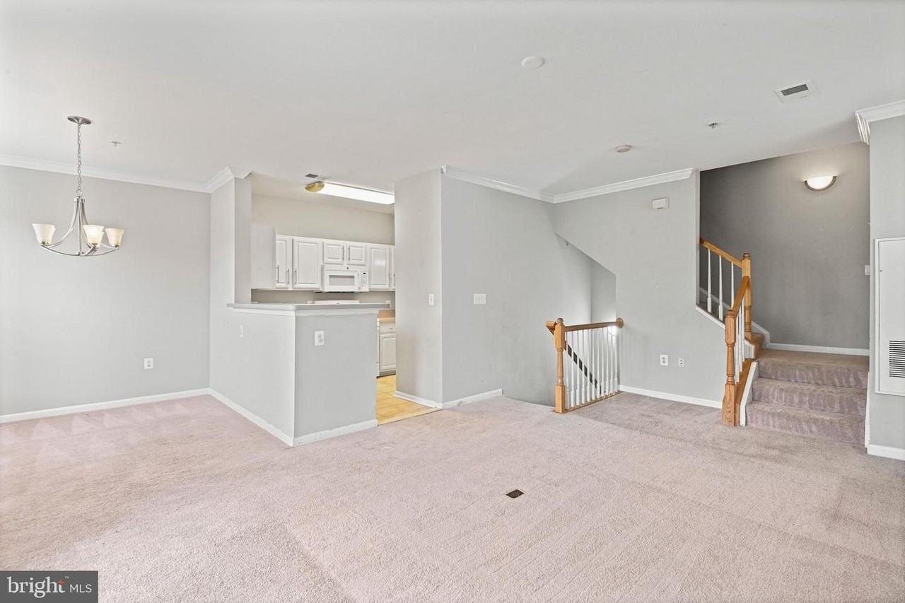 13122 Marcey Creek Rd - Photo 5 of 39