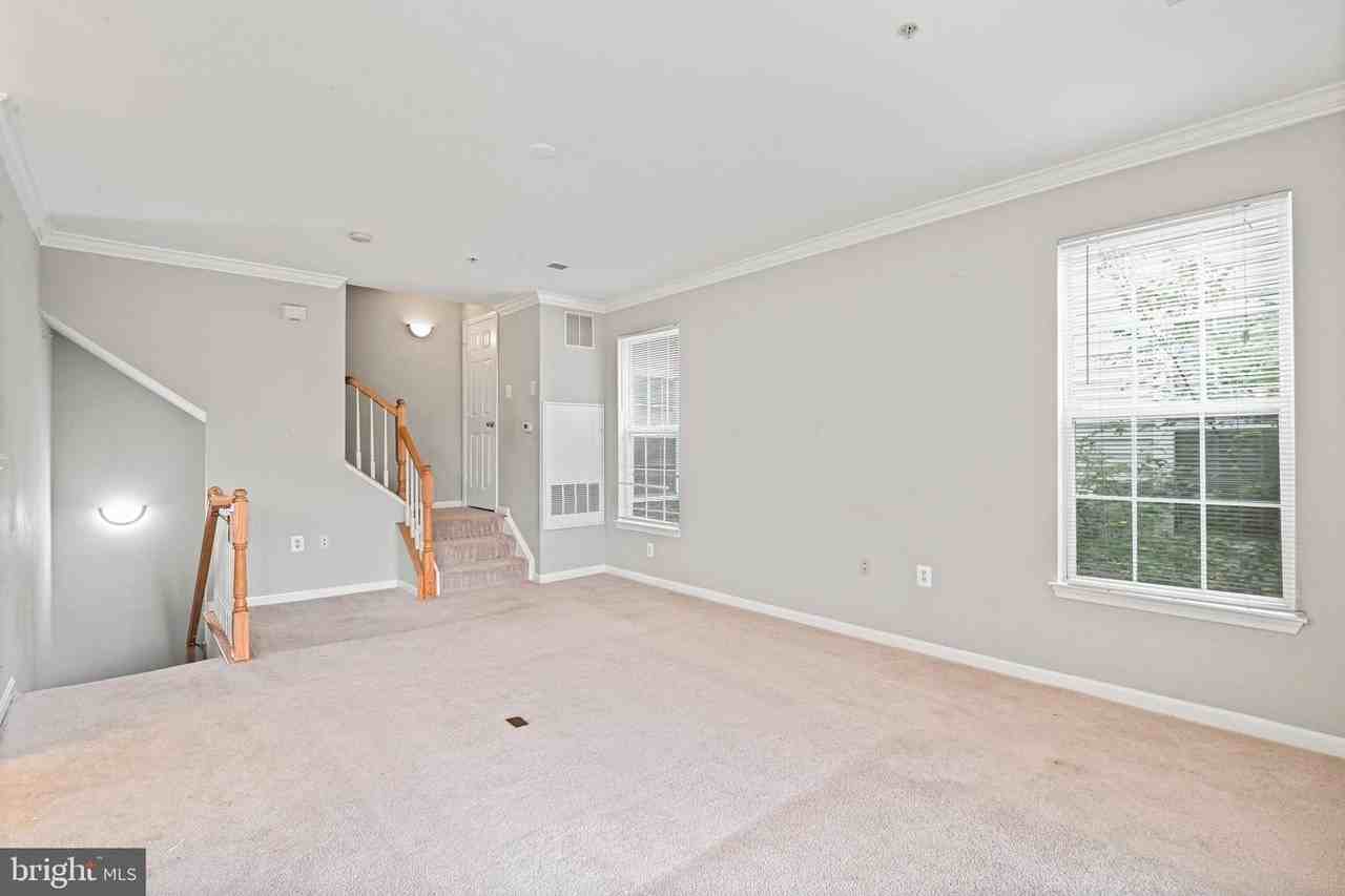 13122 Marcey Creek Rd - Photo 7 of 39