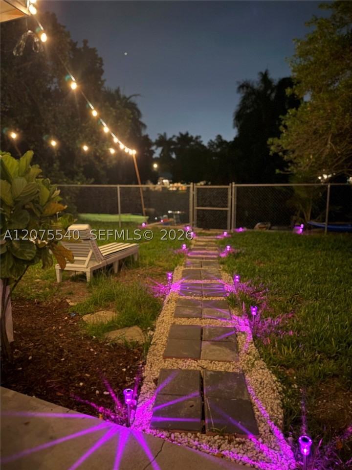 119 Nw 85th St #1 - Photo 3 of 23