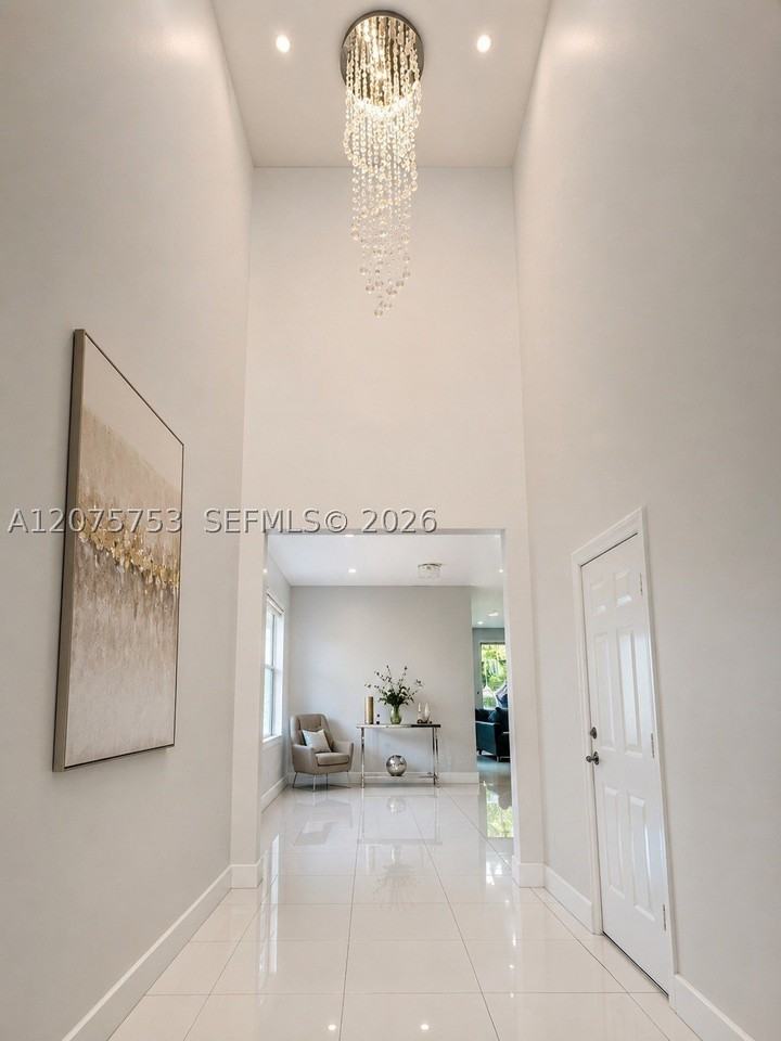 6989 Nw 104th Ct - Photo 6 of 35