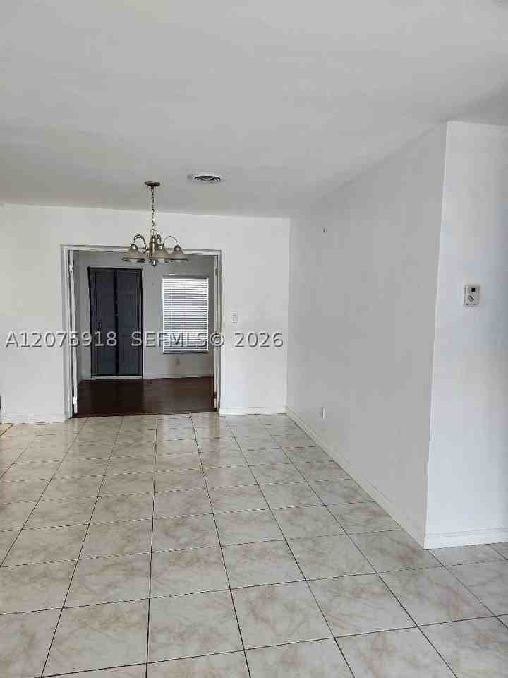 3345 Hayes St - Photo 7 of 24