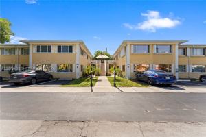 featured image of 5840 Ne 22nd Way #728