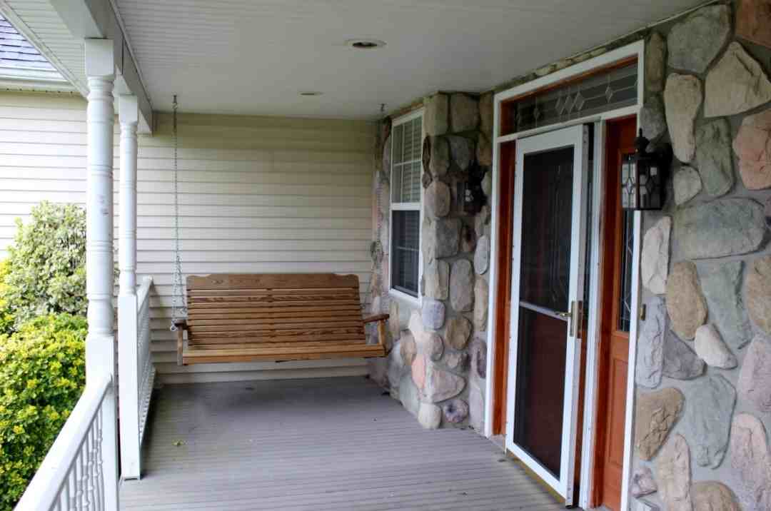 11 Natalie Dr - Photo 2 of 25