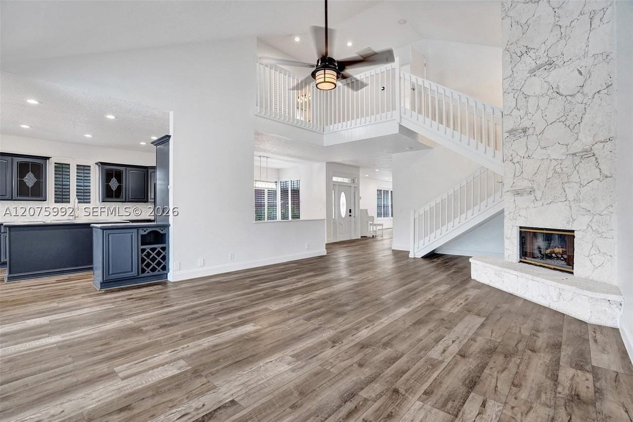 11834 Highland Pl - Photo 6 of 50