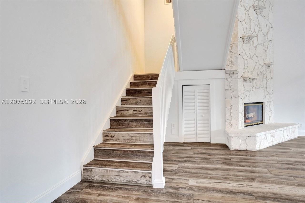 11834 Highland Pl - Photo 7 of 50