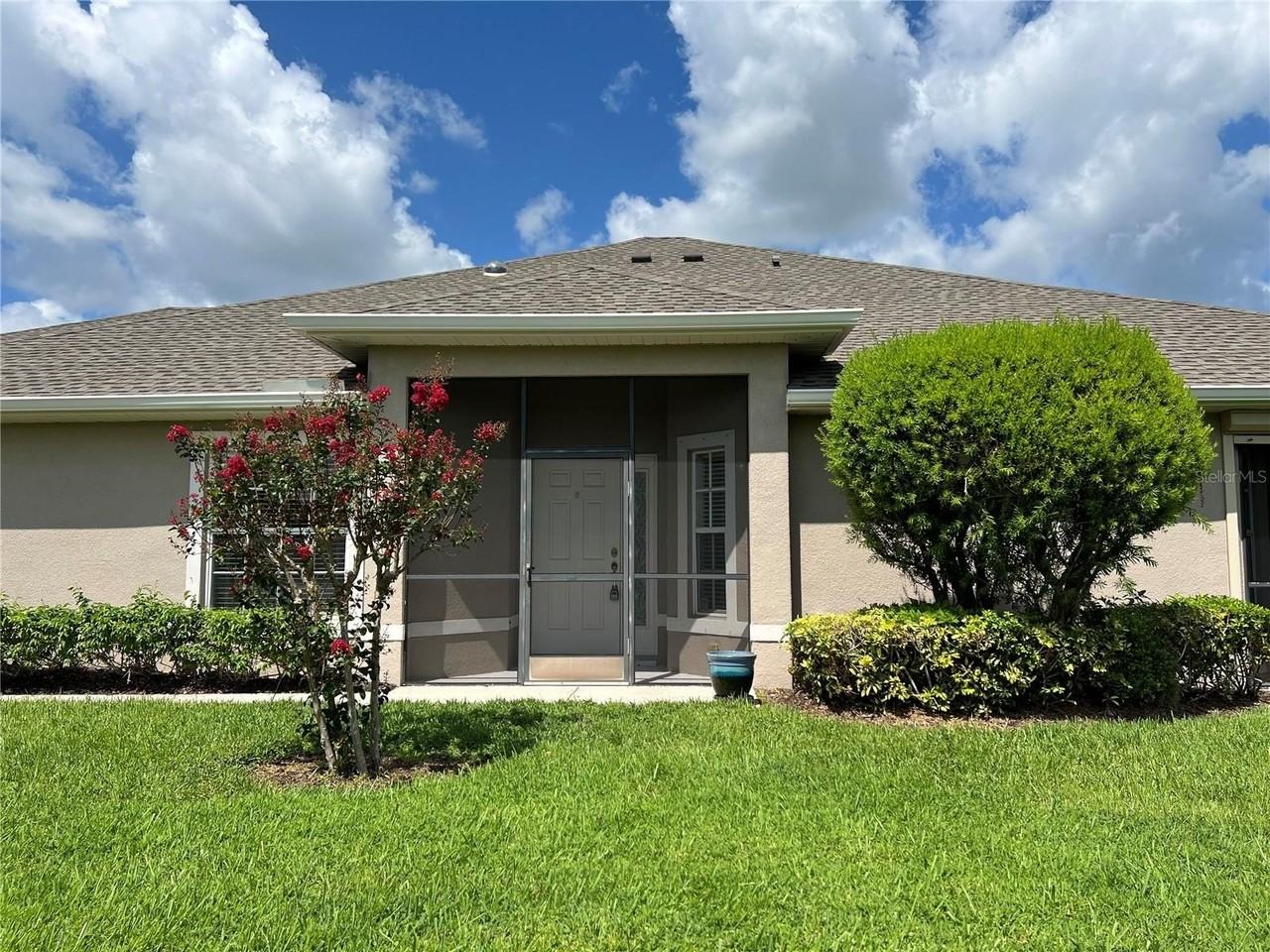 3653 Lakewood Blvd - Photo 3 of 33