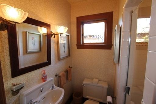 17 Eucalyptus Rd - Photo 2 of 13