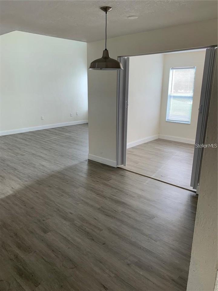 17202 Sandalwood Dr #202 - Photo 7 of 15