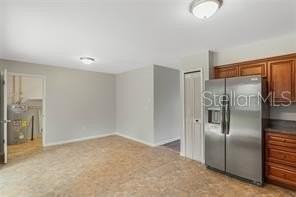 924 Poplar Dr - Photo 7 of 18