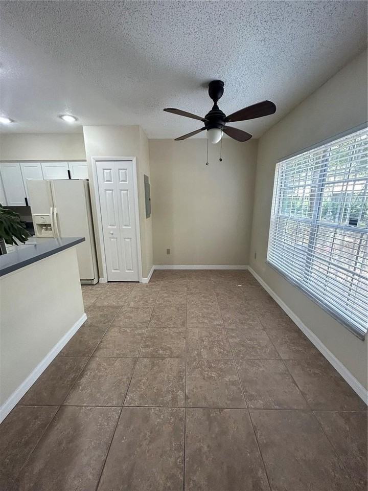 4540 Oak Arbor Cir - Photo 6 of 20