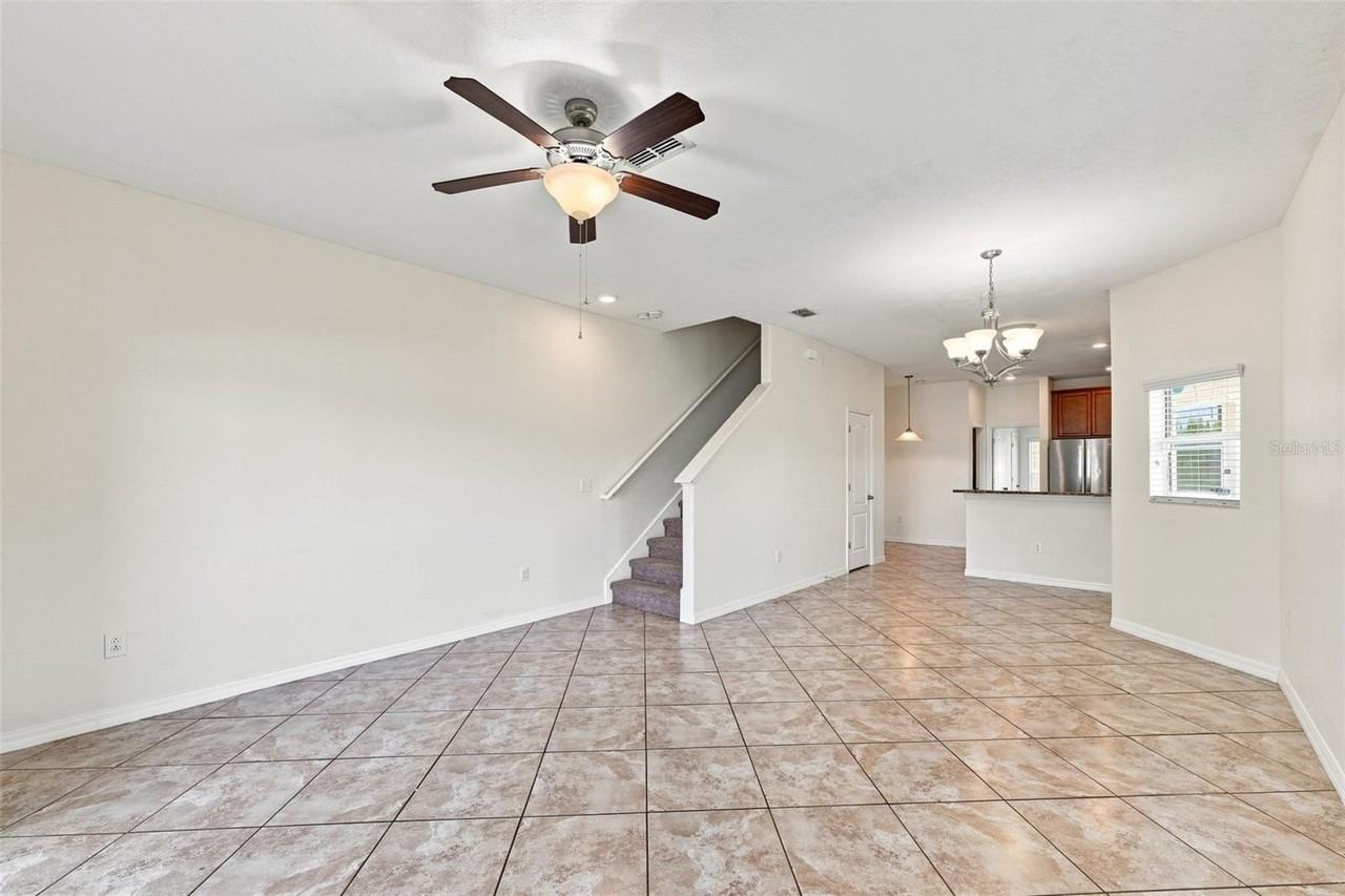 31141 Claridge Pl - Photo 6 of 34