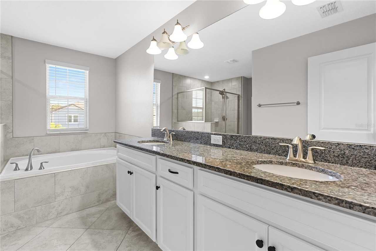 11411 Chilly Water Ct - Photo 4 of 50