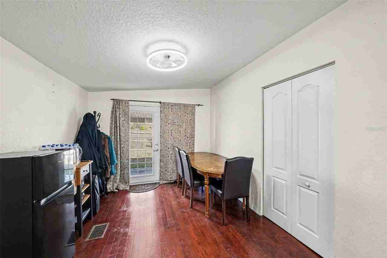 734 New Jersey St - Photo 7 of 28