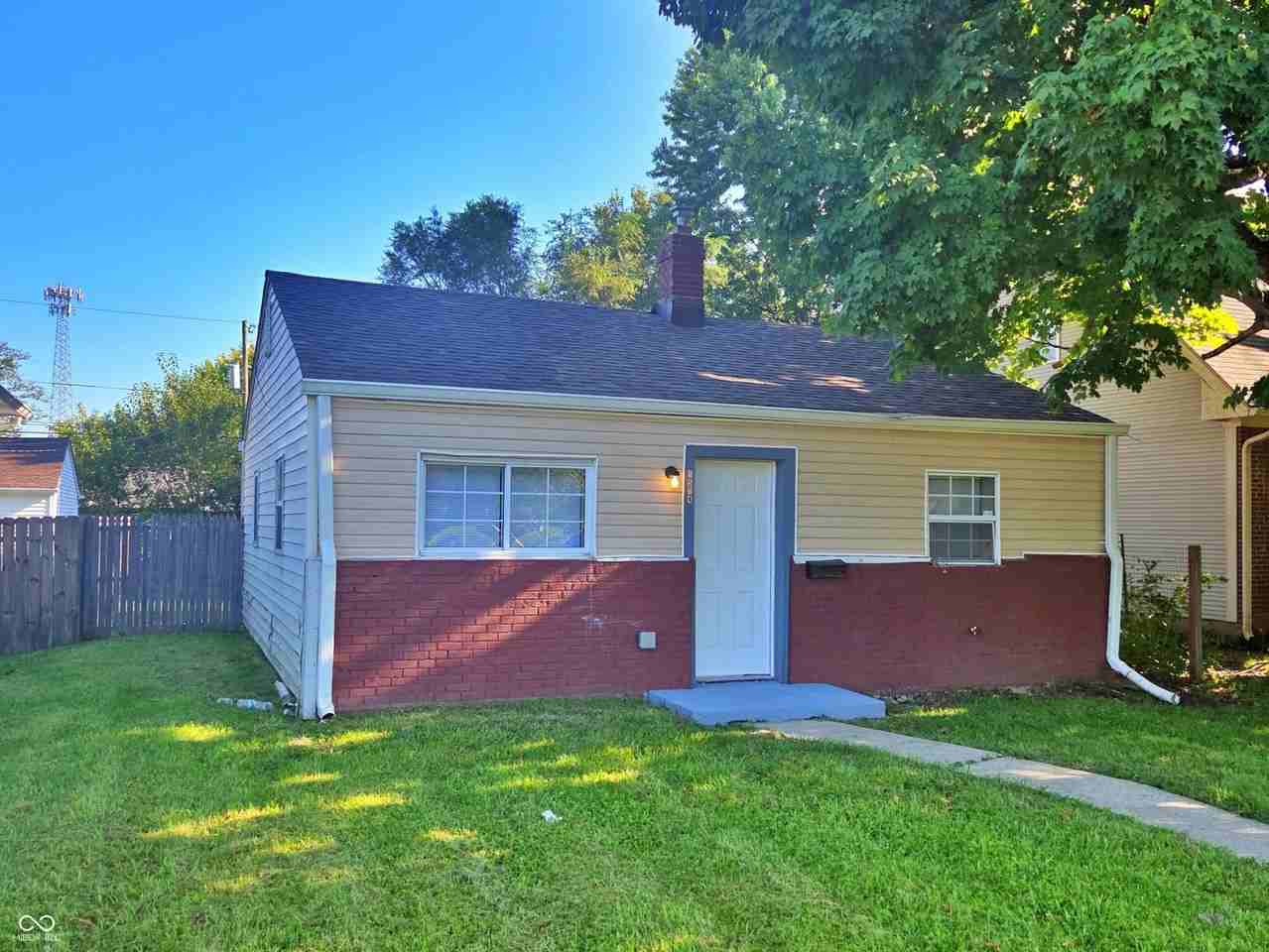 1524 E Legrande Ave - Photo 2 of 16