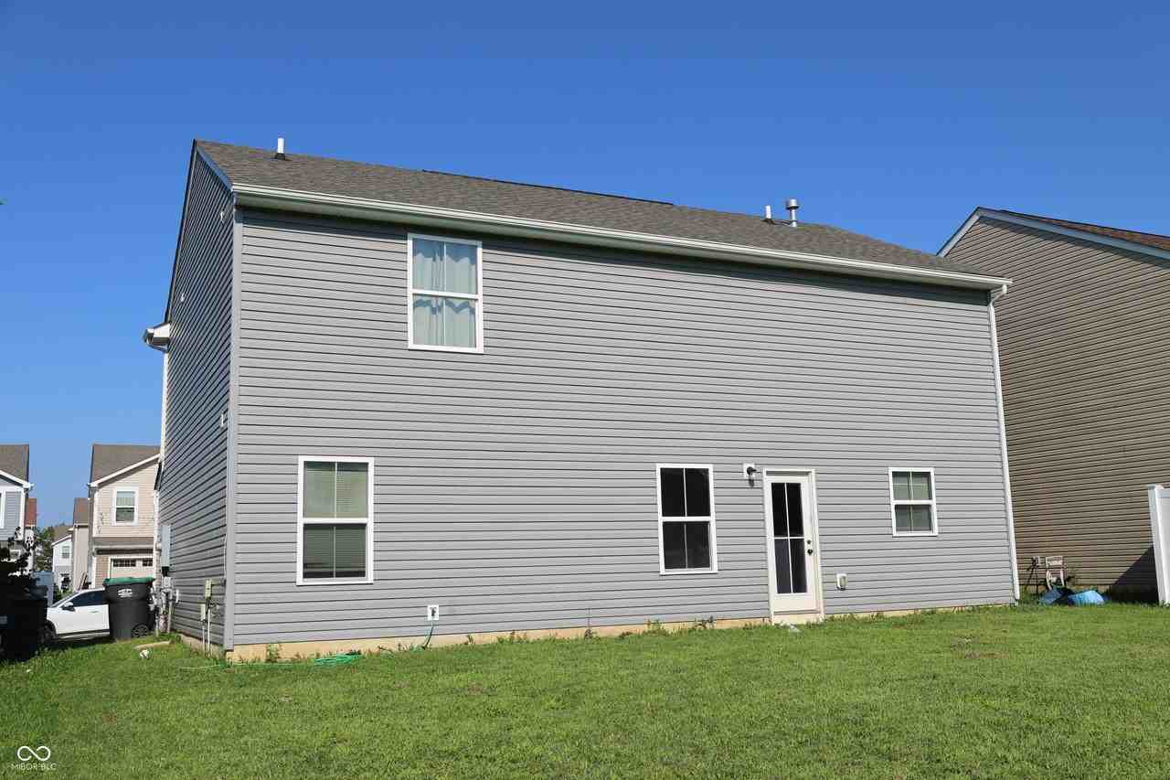 273 Campus Ln - Photo 4 of 4
