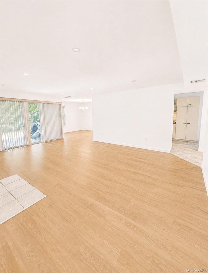 803 Lenox Rd - Photo 4 of 24