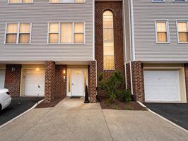 featured image of 32 Deer Ct Dr