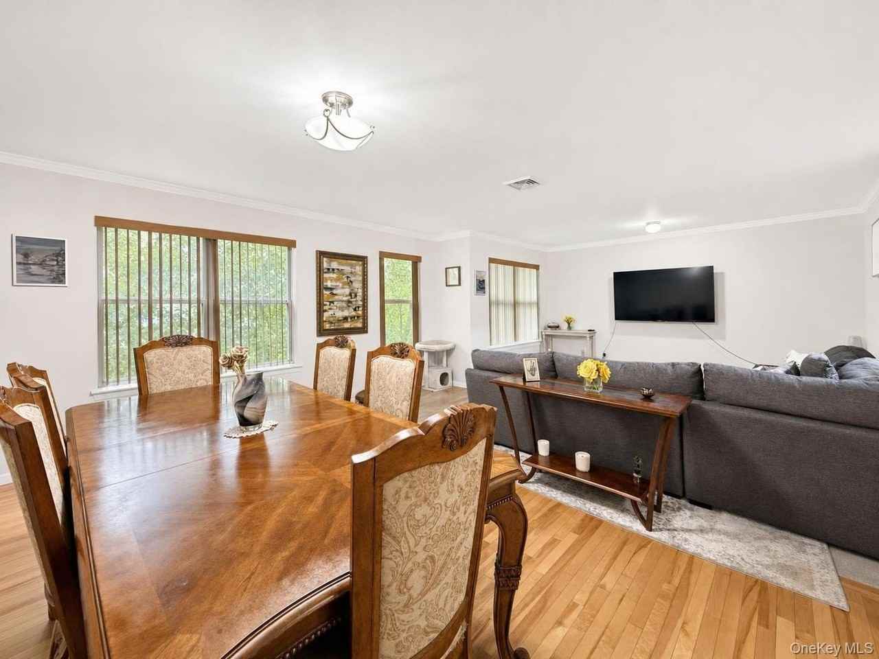 32 Deer Ct Dr - Photo 3 of 16