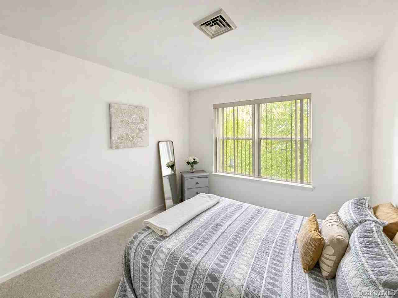 32 Deer Ct Dr - Photo 7 of 16