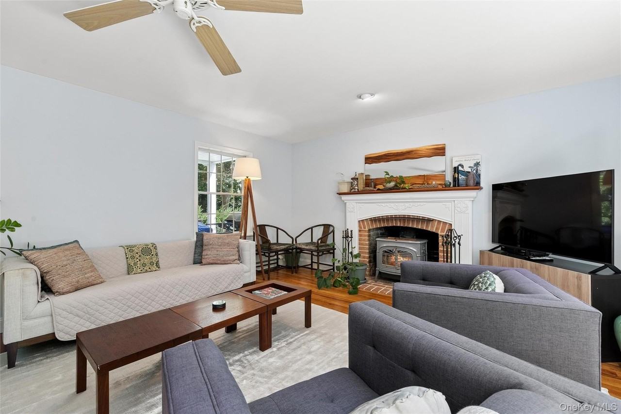 1020 Monsell Ln - Photo 6 of 44