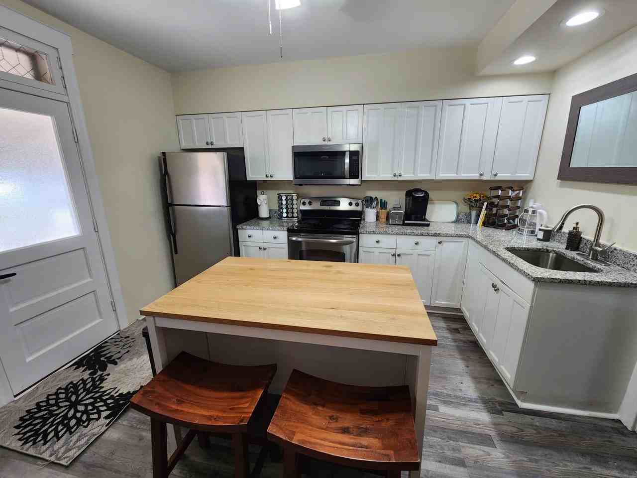 Elrino St - Photo 6 of 24