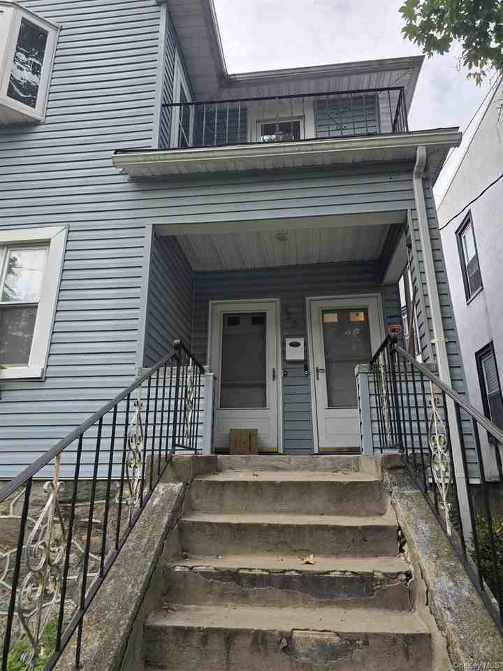 420 Bedford Ave - Photo 2 of 16