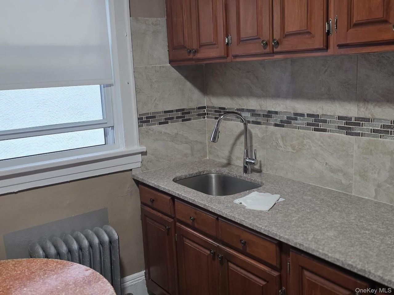 420 Bedford Ave - Photo 7 of 16