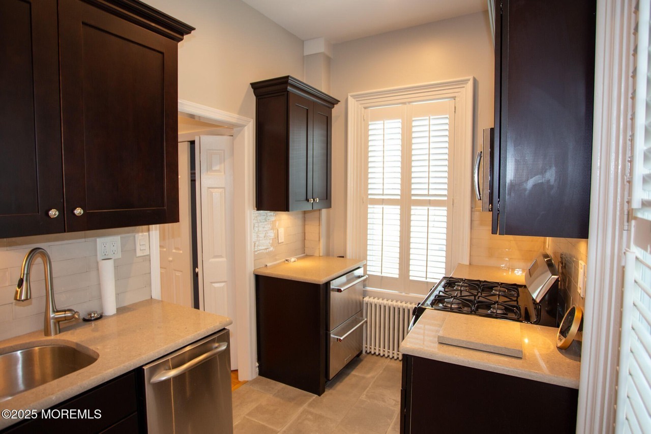 6 3rd Ave #2 - Photo 5 of 7