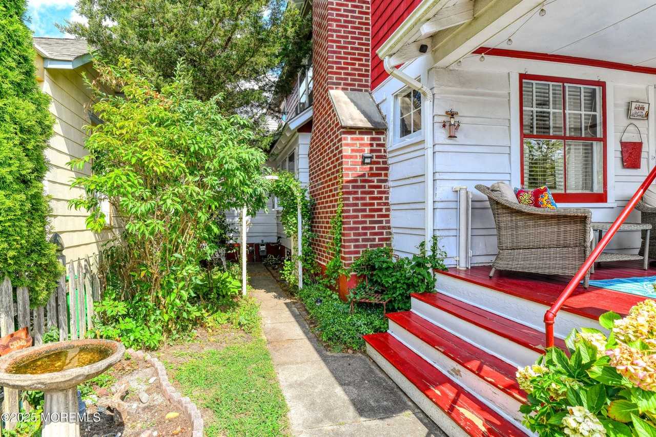 129 Cookman Ave - Photo 4 of 35