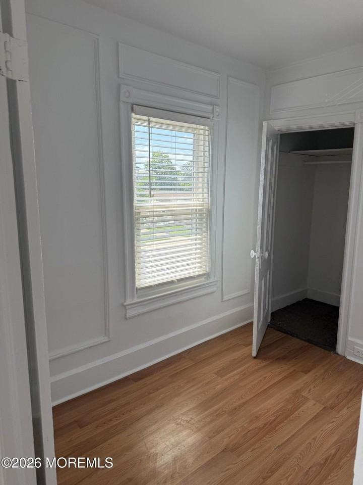 181 Garfield Ave - Photo 6 of 20