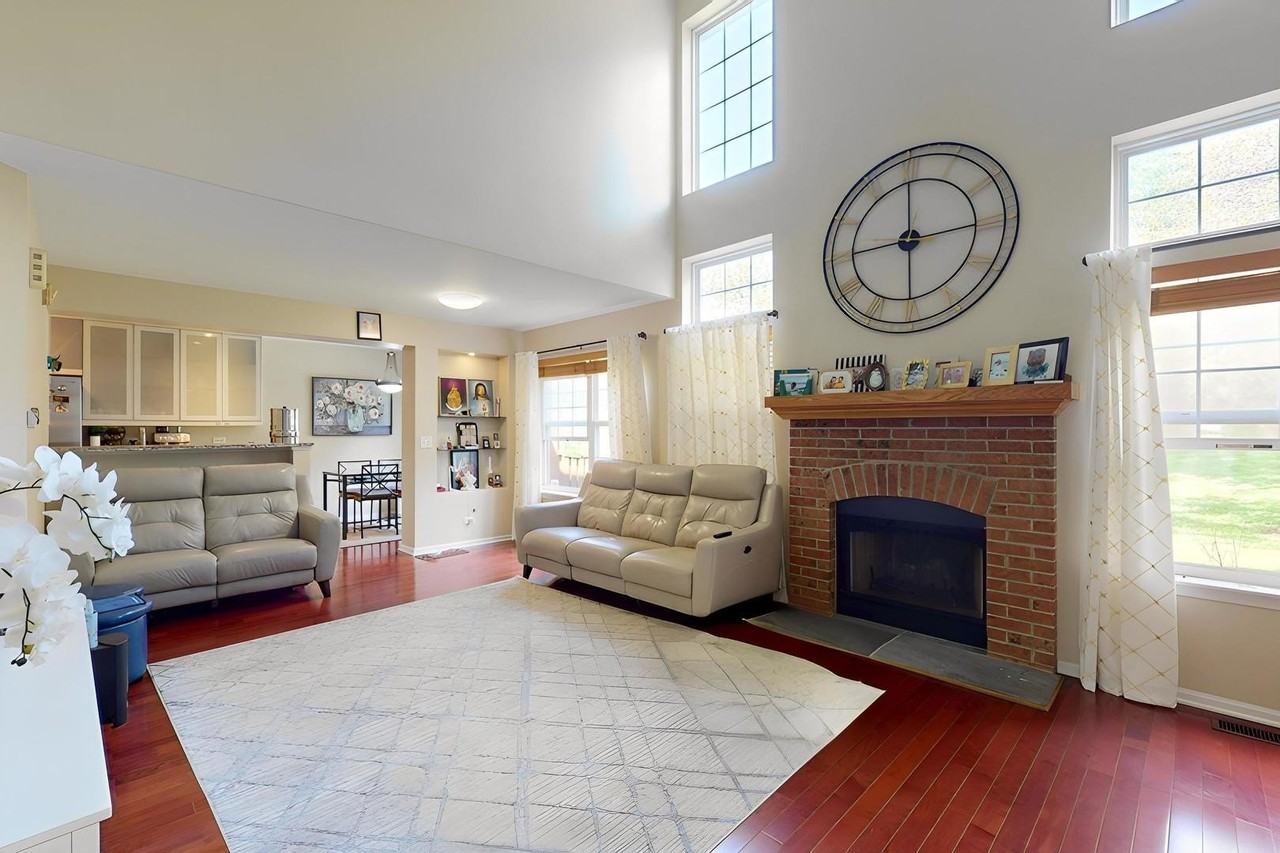 2890 Ashling Ct - Photo 4 of 27
