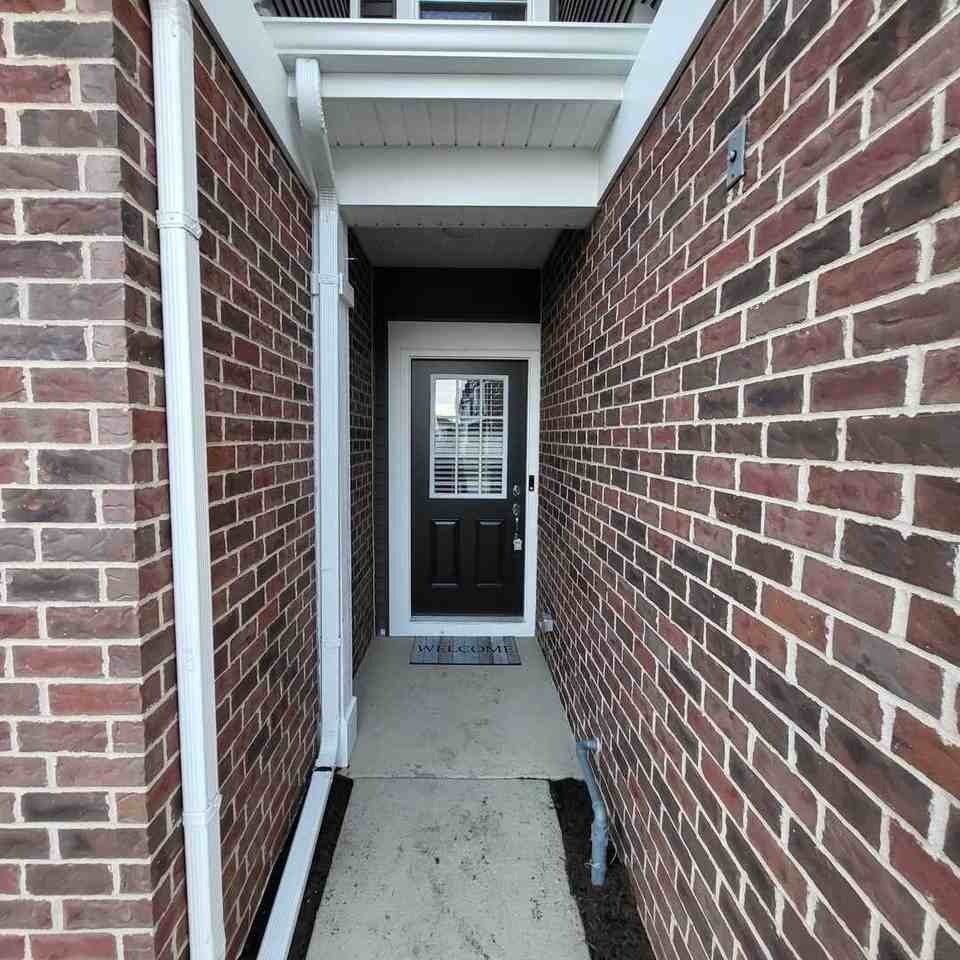 2227 Horseshoe Cir #2227 - Photo 2 of 25