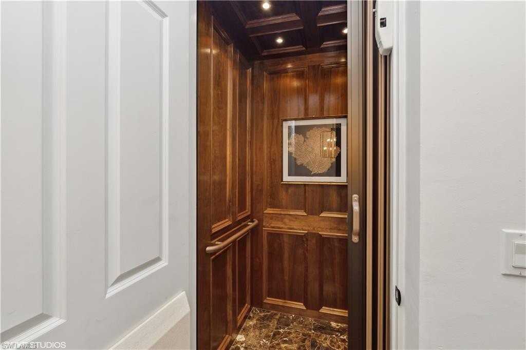 6501 Crown Colony Pl #4-201 - Photo 5 of 35